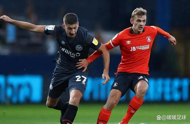 关于雷丁主场击败米尔沃尔,积分榜上升,势不可挡的信息 关于雷丁主场击败米尔沃尔,积分榜上升,势不可挡的信息