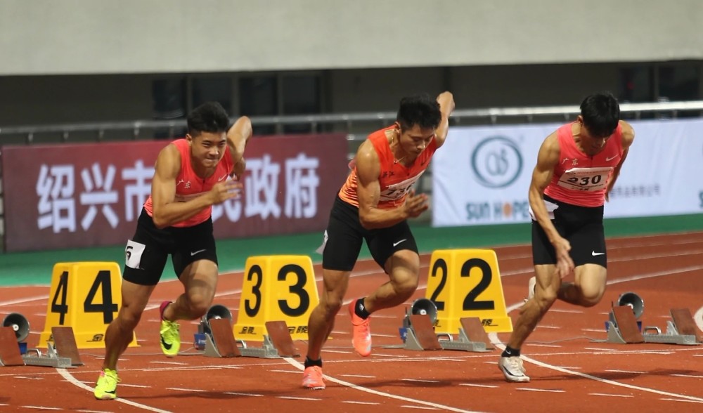 捷克击败斯洛文尼亚,轻松夺冠,士气大振 捷克击败斯洛文尼亚,轻松夺冠,士气大振