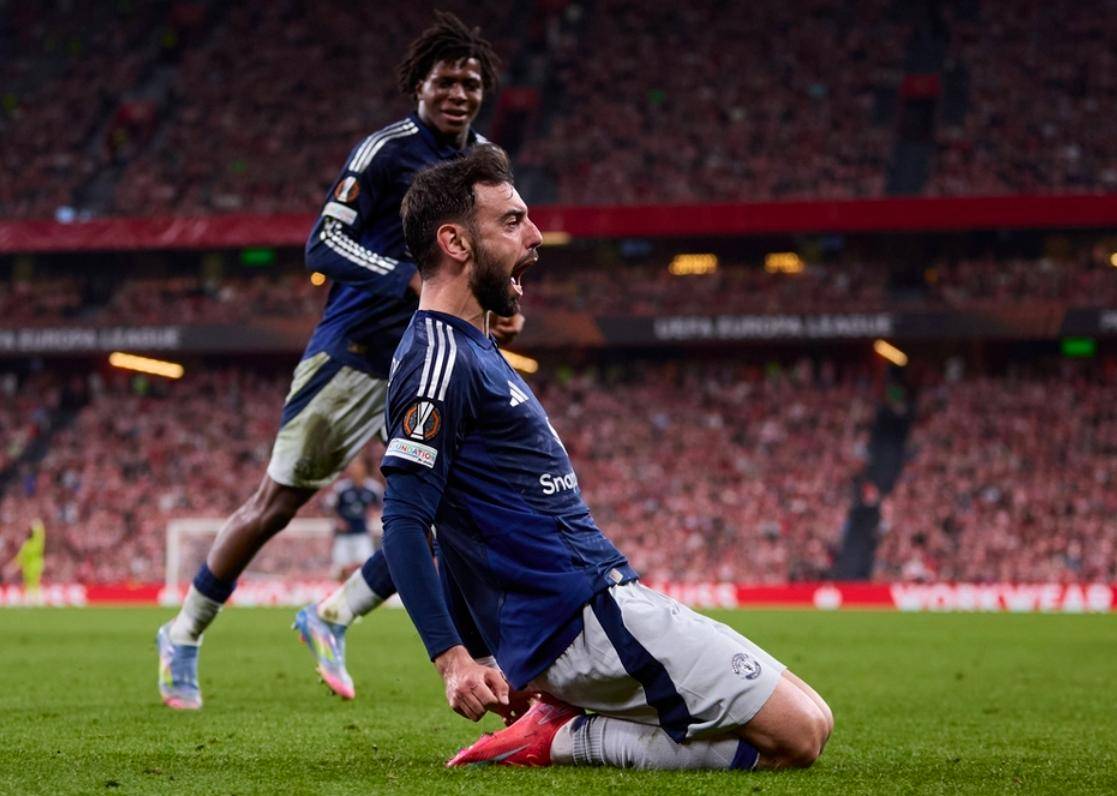 曼联冲击冠军,备战顶级对手,引发热议 曼联冲击冠军,备战顶级对手,引发热议