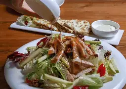 沙尔克以恢复斗志重返胜利之路，表现亮眼