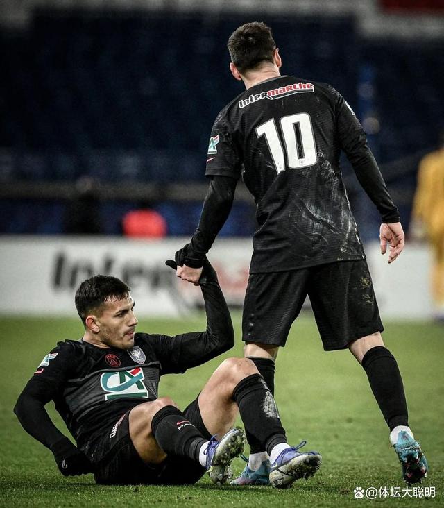 大巴黎客场逆袭,绝杀对手获得宝贵胜利,全场震撼的简单介绍 大巴黎客场逆袭,绝杀对手获得宝贵胜利,全场震撼的简单介绍