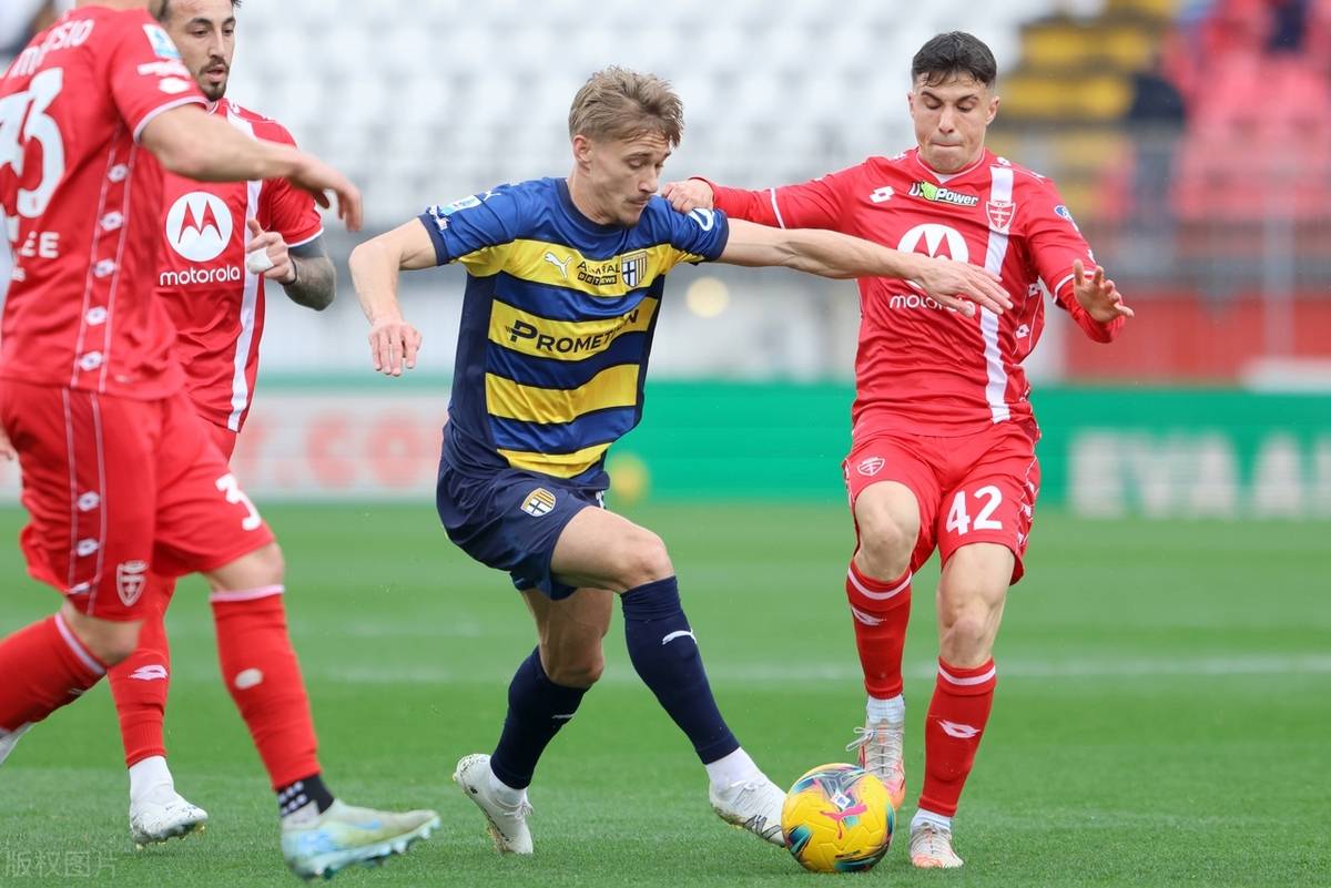 帕尔马惨遭完败，下赛季保级形势不容乐观，表现亮眼