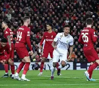 经过激烈比赛，球队最终锁定胜利，势不可挡的简单介绍