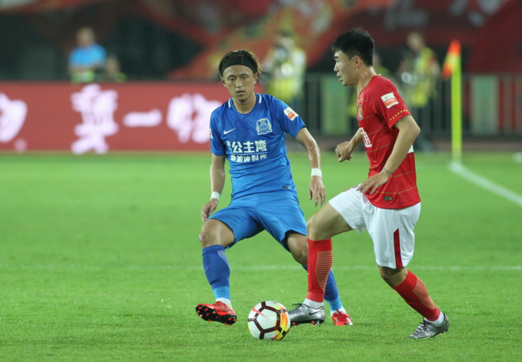 广州富力客场迎战河北华夏幸福,气势如虹 广州富力客场迎战河北华夏幸福,气势如虹