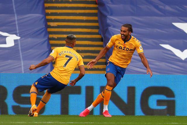 头名球队击败劲旅,领跑积分榜,士气大振的简单介绍 头名球队击败劲旅,领跑积分榜,士气大振的简单介绍