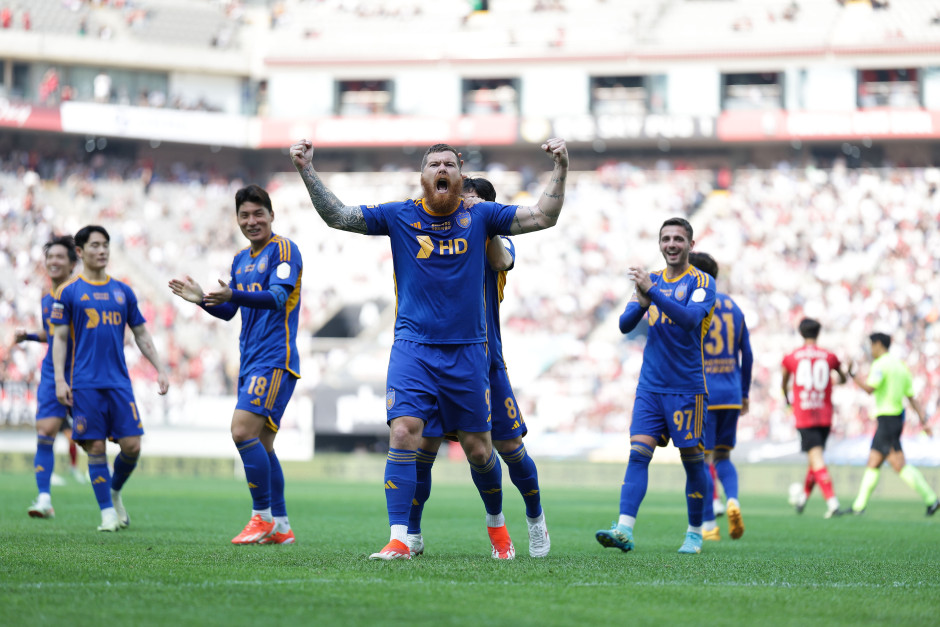 包含韩国联赛:蔚山现代战胜全北现代,稳步上升的词条 包含韩国联赛:蔚山现代战胜全北现代,稳步上升的词条