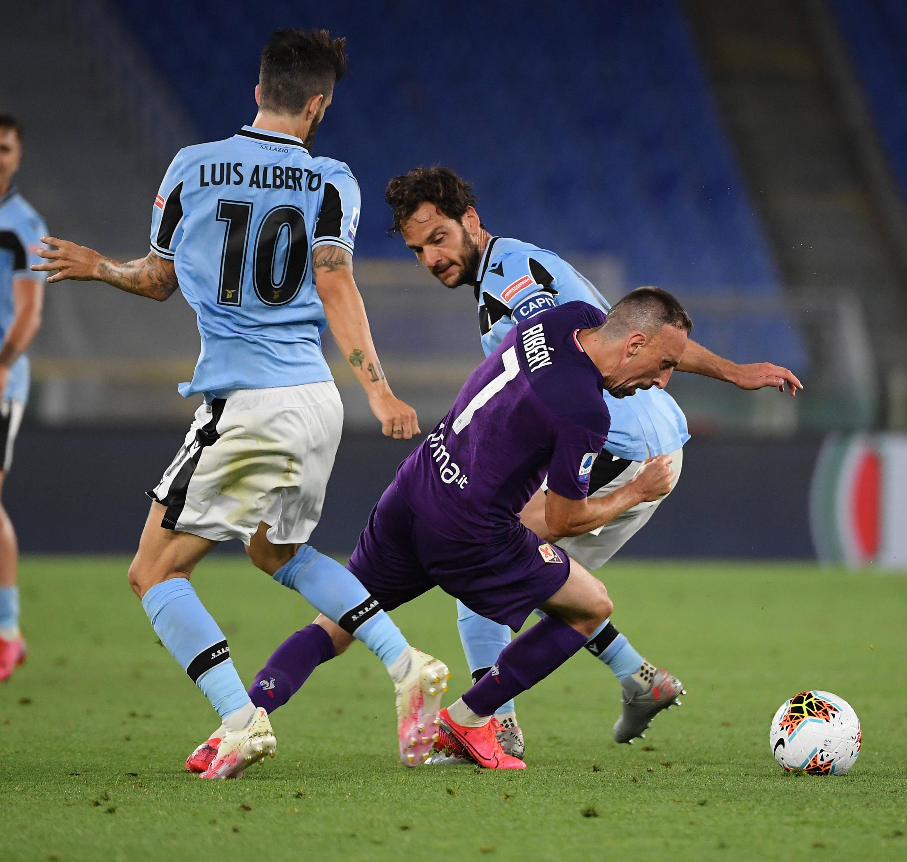 包含佛罗伦萨客场被桑普多利亚击败,遗憾失利,振奋人心的词条 包含佛罗伦萨客场被桑普多利亚击败,遗憾失利,振奋人心的词条