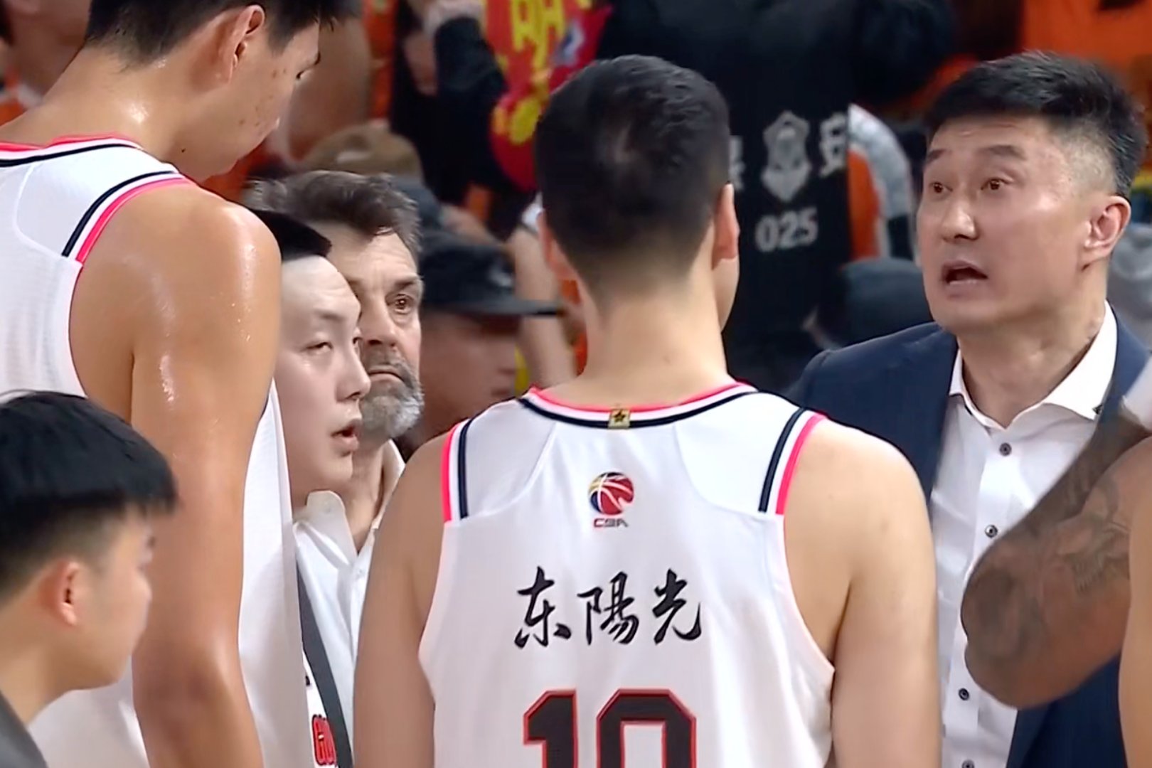 广东队迎来背水一战,力克四川队,表现亮眼的简单介绍 广东队迎来背水一战,力克四川队,表现亮眼的简单介绍