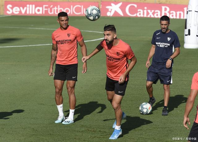 塞维利亚球员庆祝生日获队友祝福,士气大振的简单介绍 塞维利亚球员庆祝生日获队友祝福,士气大振的简单介绍