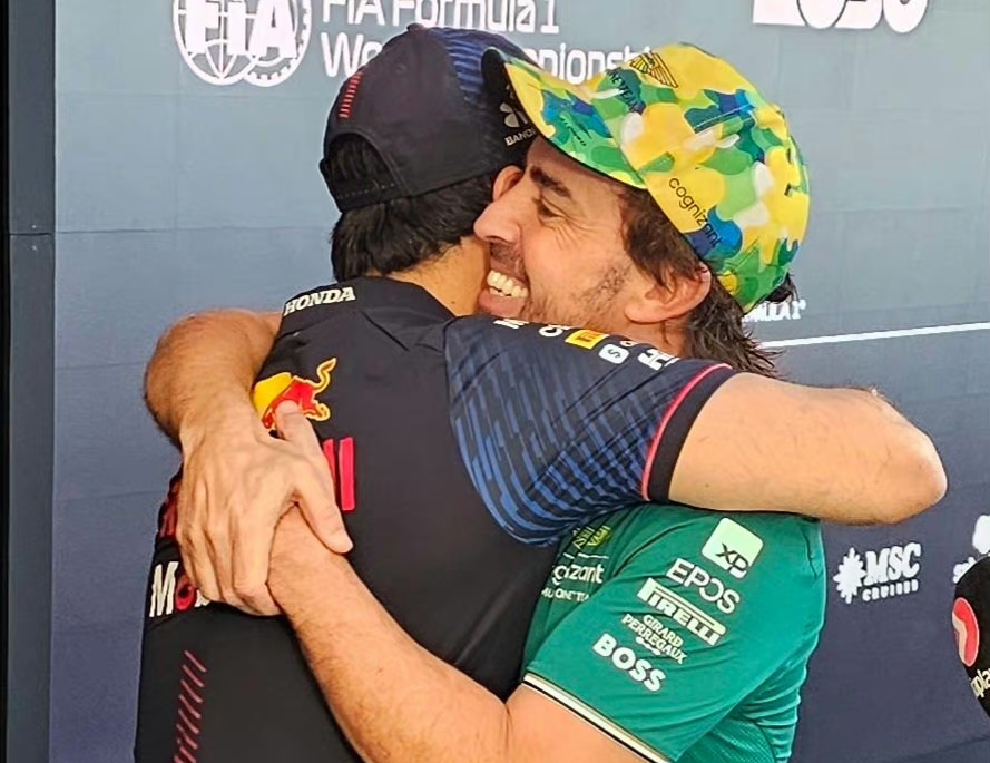 关于红牛二队力克索伯车队，阿隆索关键制胜的信息