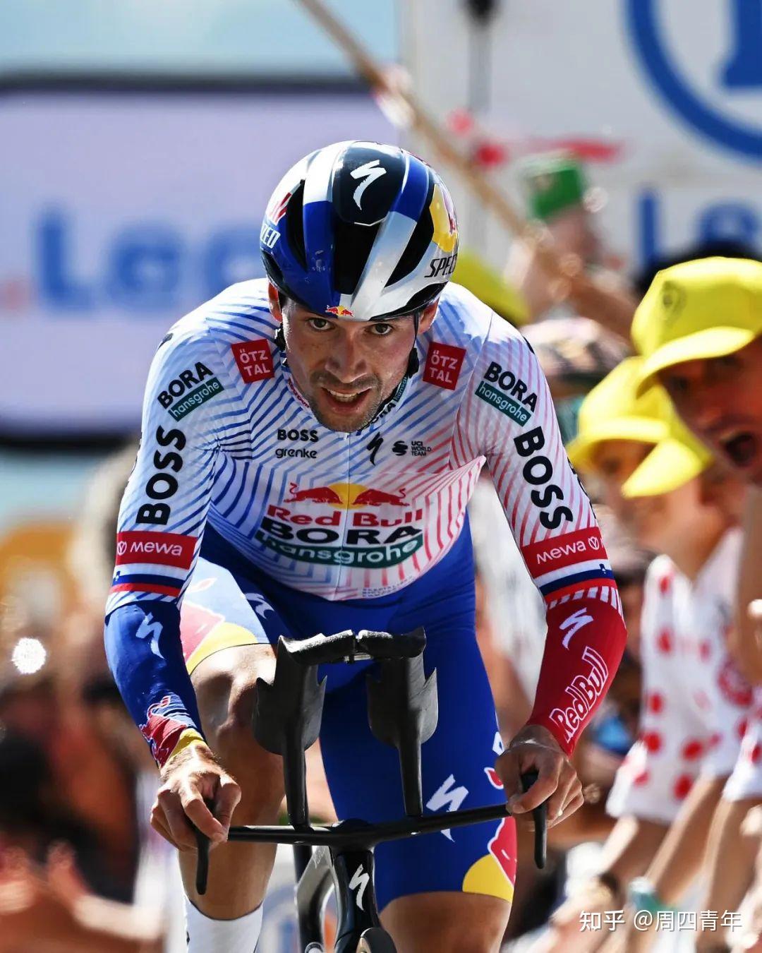 红牛二队鏖战哈斯车队,拉塞尔刷新纪录 红牛二队鏖战哈斯车队,拉塞尔刷新纪录