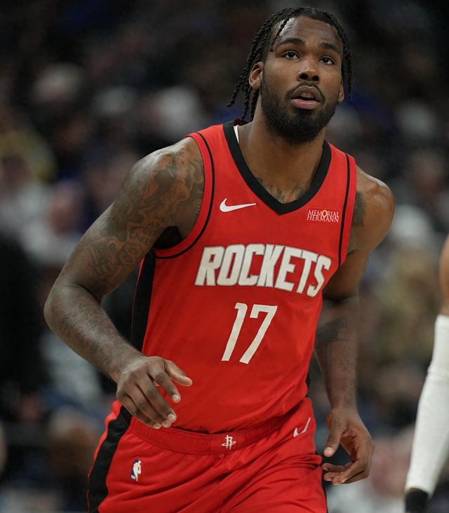 广东队险胜马刺,西亚卡姆状态火热 广东队险胜马刺,西亚卡姆状态火热