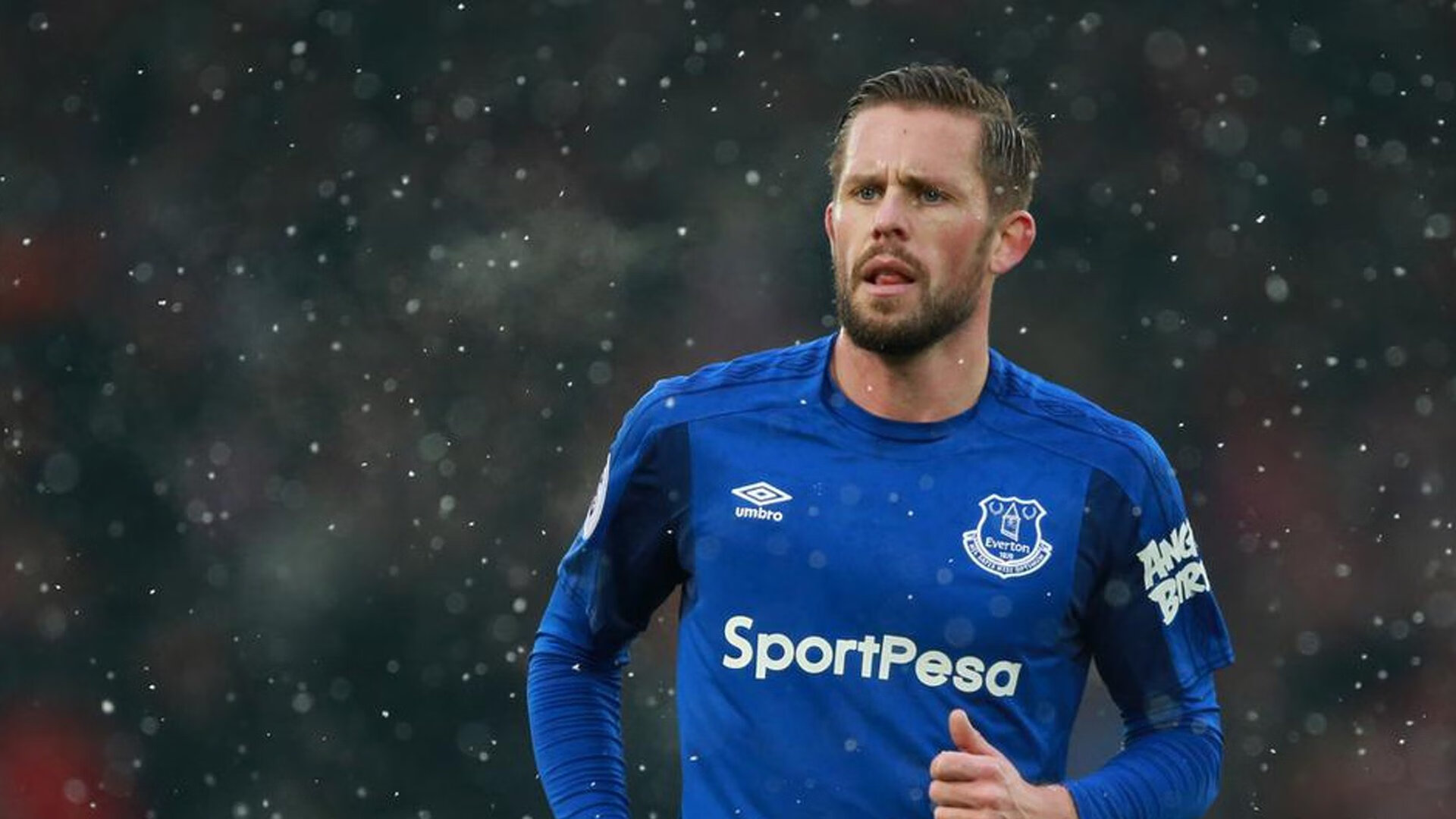 黄喜灿打出生涯之夜!曼城铜墙铁壁锁死多特,战术博弈背后的个人英雄主义