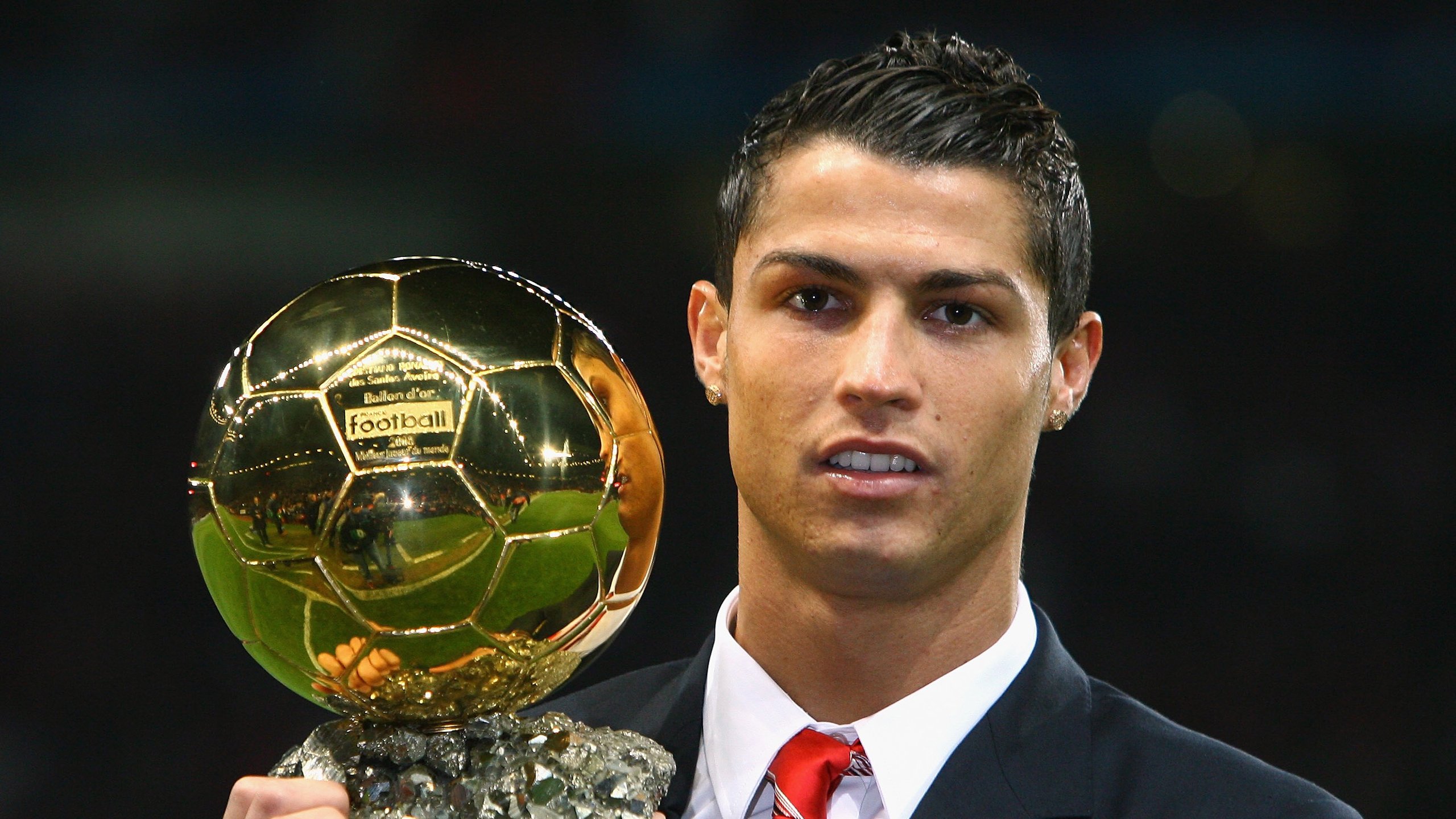 C罗禁区变铁闸！罕见防守大师级表现，助巴黎主场力擒罗马